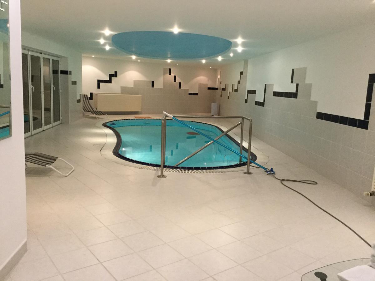 Justyna Villa Pardubice Luaran gambar